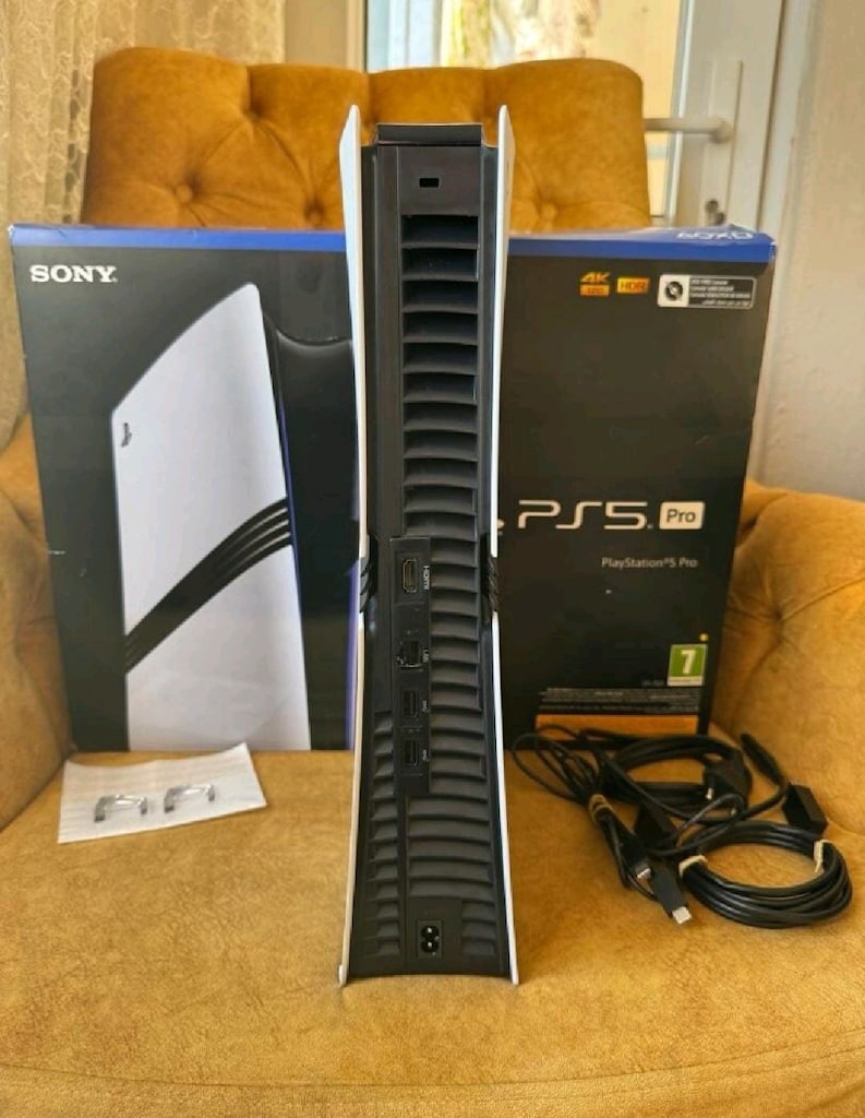 PlayStatio 5 pro 2 TB - 3