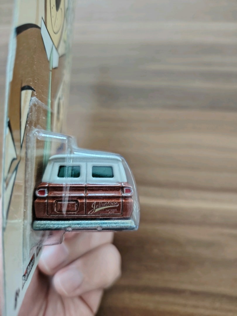 Hot wheels yogi bear ayı yogi 64 gmc panel - 4