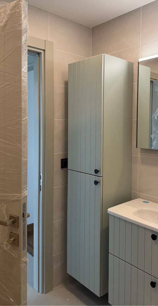 Vitra Root Groove Boy Dolabı