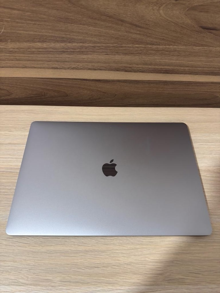 MacBook Pro / i7 / 16 inç / 16 GB Ram / 512 GB Ssd - 10