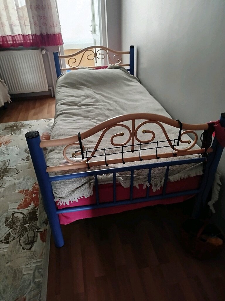 iki adet karyola 1.m 190 boyut - 2