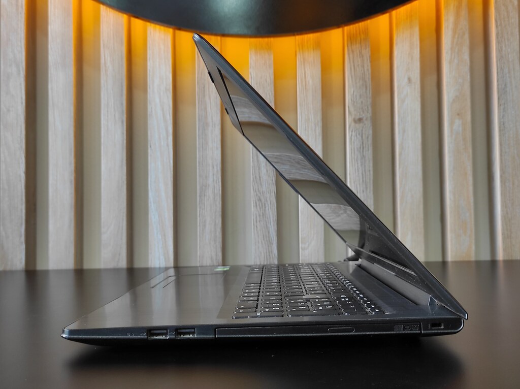 LENOVO LAPTOP/İ5 7.NESİL/8 GB RAM/256 GB SSD/HARİCİ 2GB E.KARTI - 7