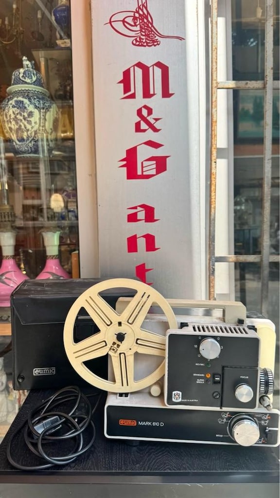 Eumig Mark 610D Film Makinesi Kutusu ve aparatı mevcut çalışıyor - 2