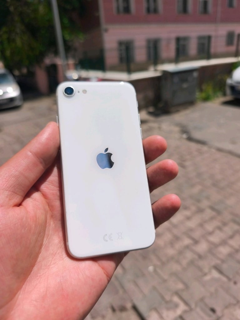 İPHONE SE 2 NESİL 64 GB - 2
