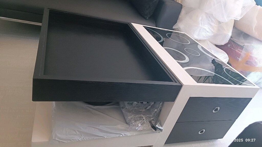 Siyah Desenli cam sehpa - 3