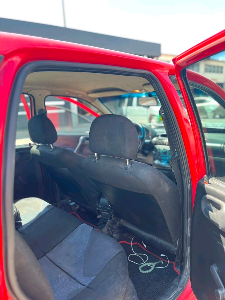 2000 model düşük km temiz aile aracı korsa b kilimali 1.4 16walf gls - 8