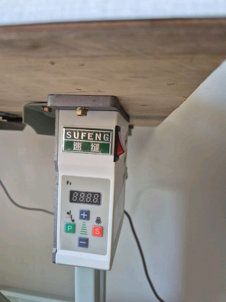 Yuki 700 Overlok Makinesi - 3