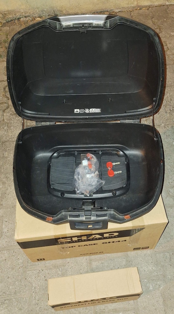 Shad SH44 + Çanta Sırtlığı - 6