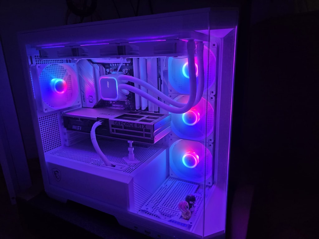 Ryzen 7 7800X3D | RTX 5070 12GB | 32GB DDR5 | 990 PRO 1TB - 12
