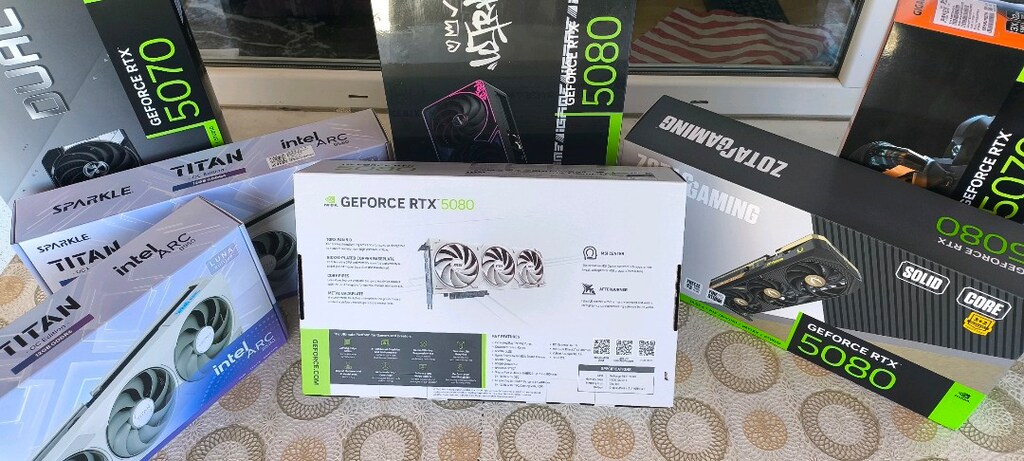 msi ventus 3x RTX 5080 white SIFIR KAPALI KUTU - 5