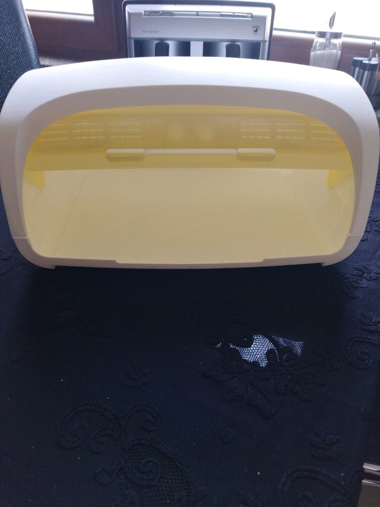 Tupperware ekmek kutusu sarı ve beyaz renkte - 6