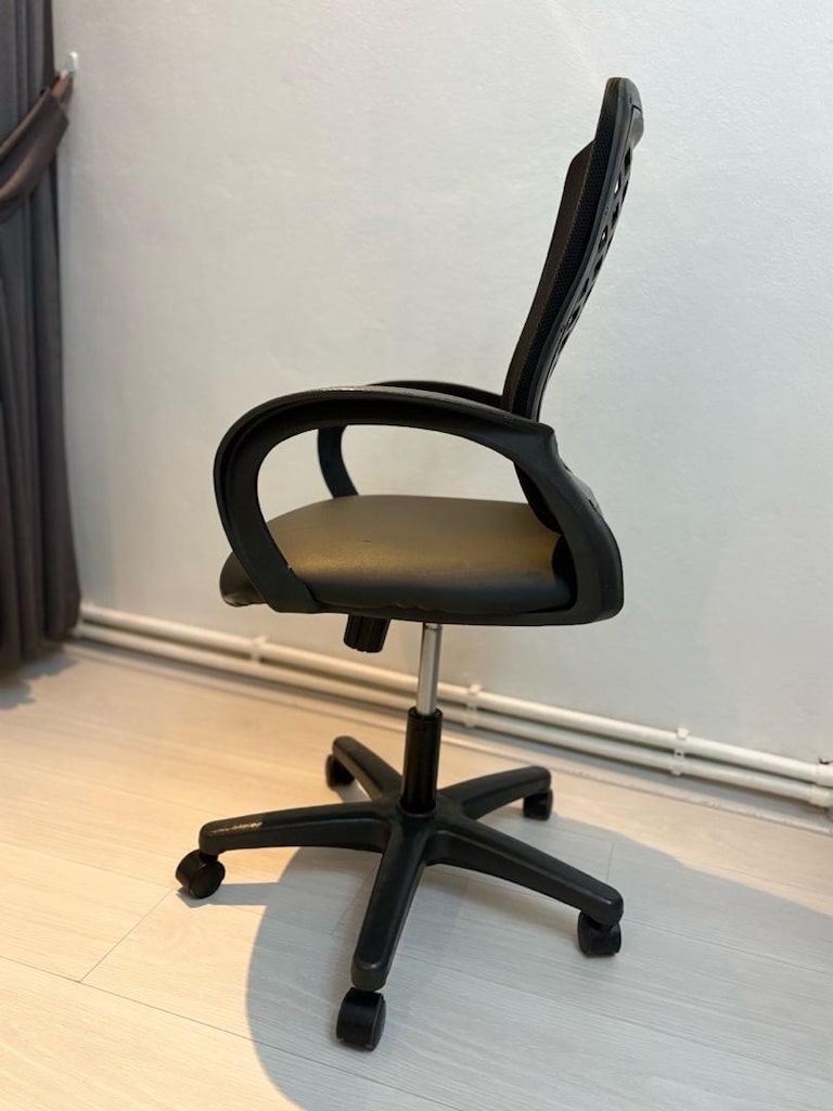 Ofis Çalışma Sandalyesi Sağlam Temiz Satılık - 8