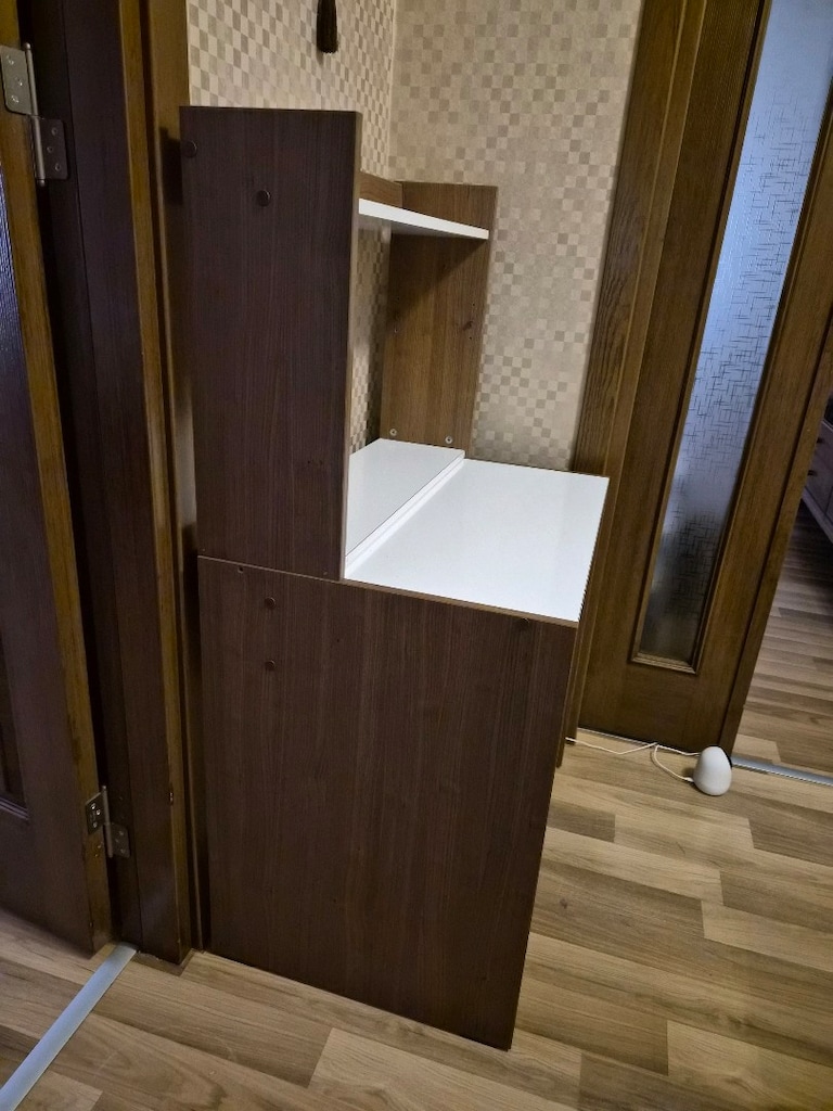Adore çalışma masası ve rafı - 2