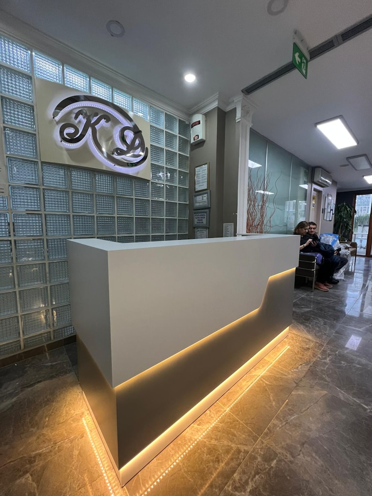 DİŞ CLİNİĞİ BANKOSU / RANDEVU KAYIT BANKOSU / DEMİRSA OFİS - 4
