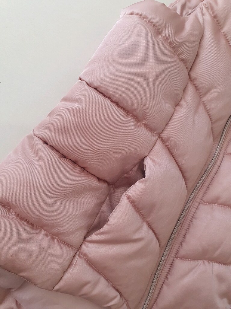 H&M KAPŞONLU ŞİŞME YELEK TEMİZ SORUNSUZ