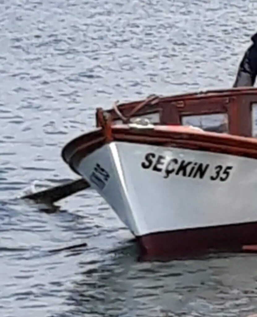 Balıkçı teknesi yeri ile birlikte - 2