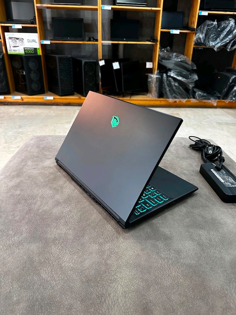 Monster Abra Intel i7 işlemci 16 GB RAM Nvidia 4 GB 512 SSD 1 TB - 3