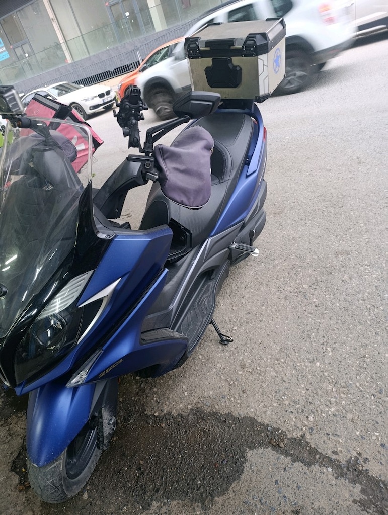 kymco downtown 250i 2024 model - 2