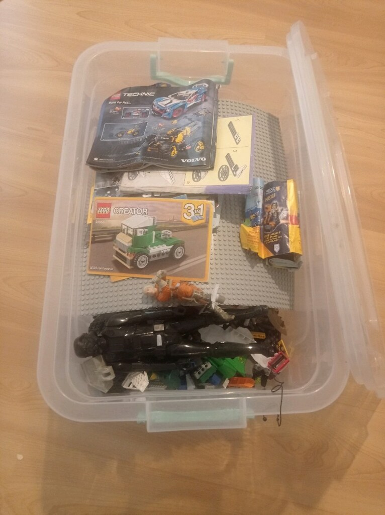 muhtelif katogeride legolar. - 2