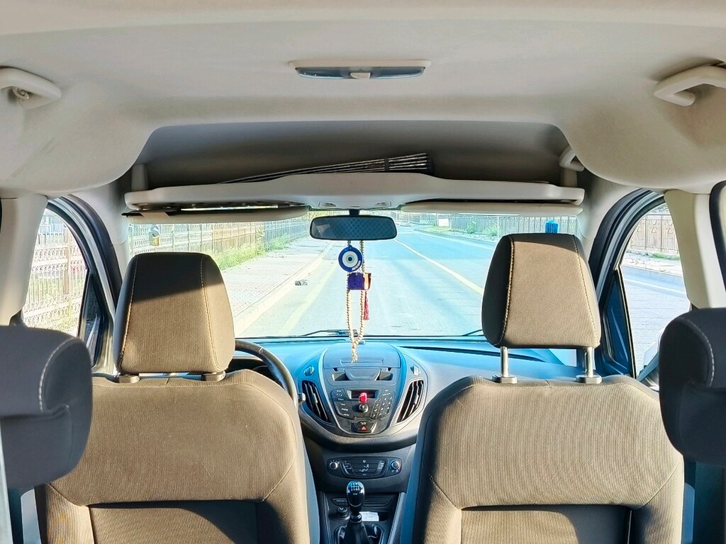 acil satılık Ford Tourneo courier - 9