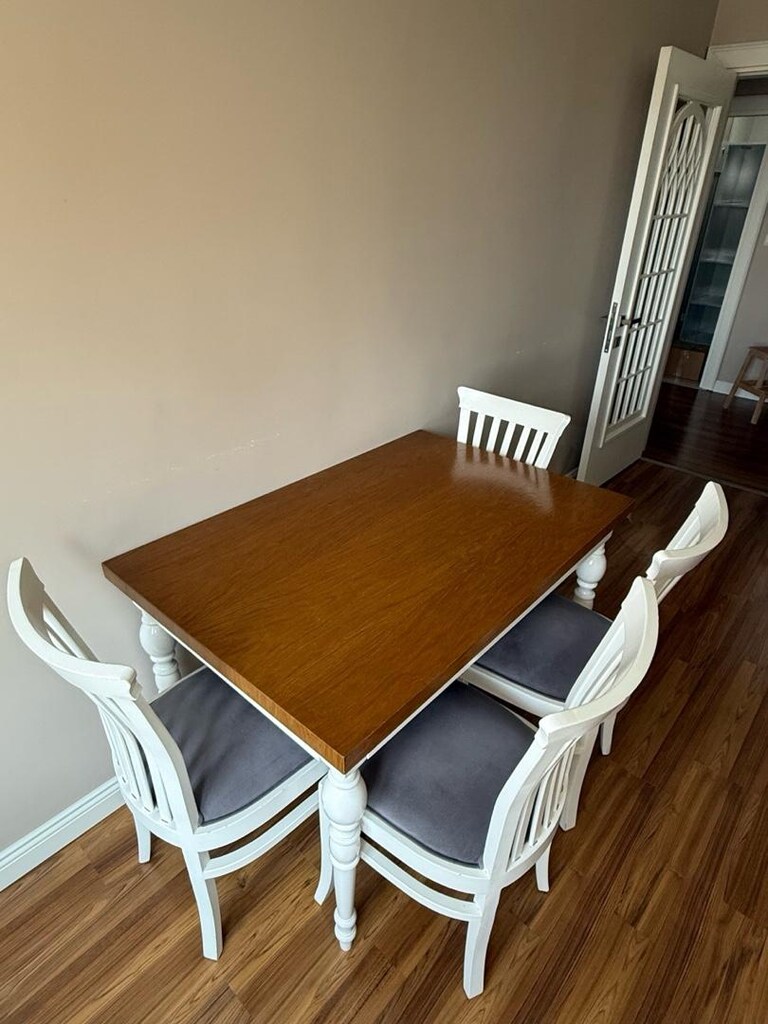 Beyaz Lake Ahşap Yemek Masası ve 4 Sandalye Takımı Çok Temiz - 4
