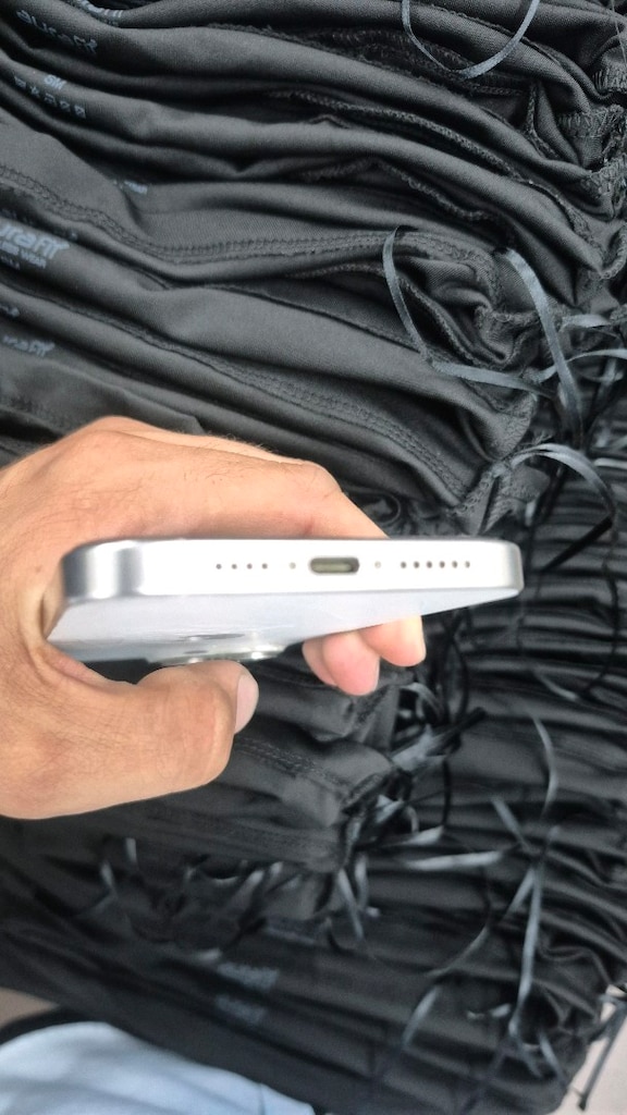 iphone 15 PRO MAX - 4