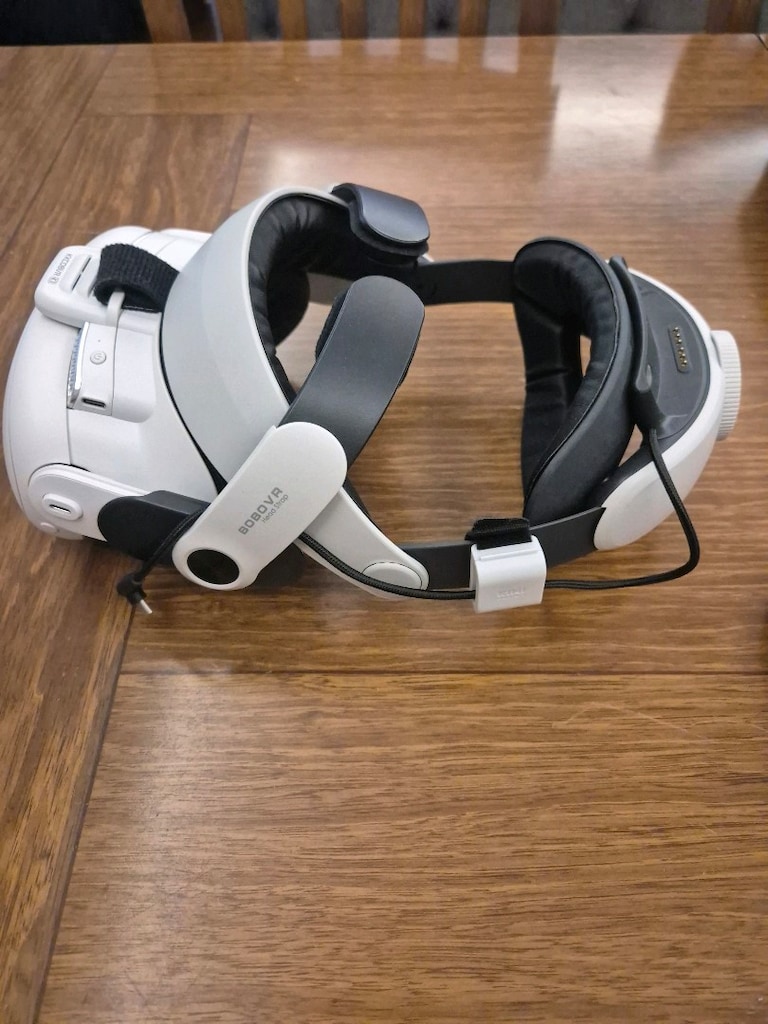 Meta Quest 3 + BOBOVR M3 Pro (Batarya kiti) + KKCOBVR K3 (Soğutucu) - 6
