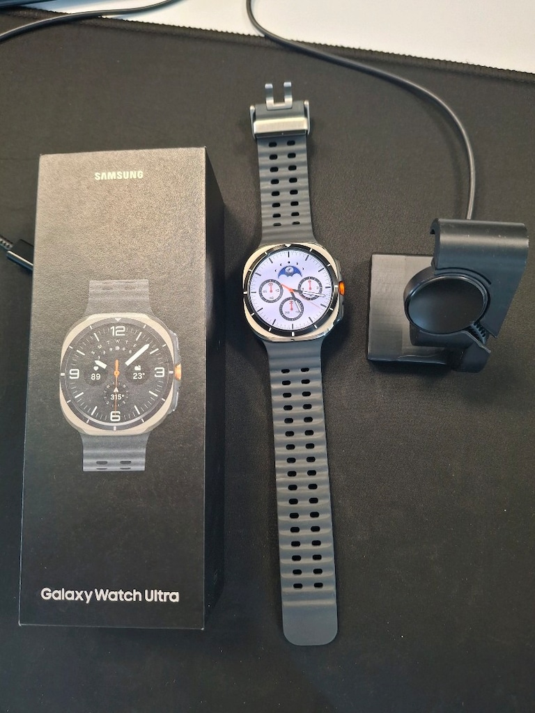 SAMSUNG WATCH ULTRA (GARANTİLİ) + 11 KAYIŞ + 2 ADET ŞARJ + STAND - 3