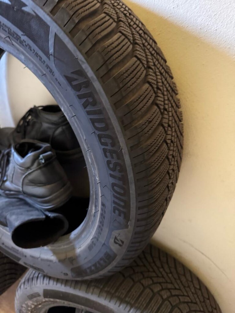hiç kullanılmamış bridgestone kış lastiği - 2