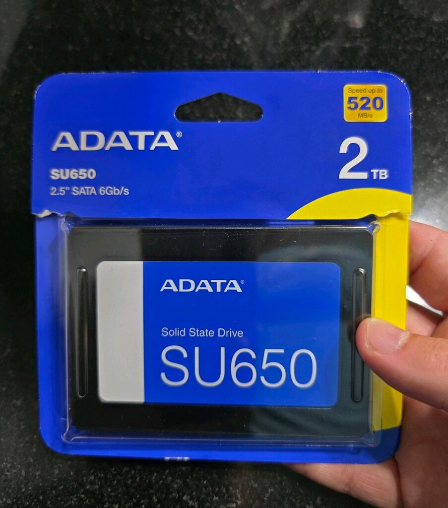 SSD ADATA 2 TB