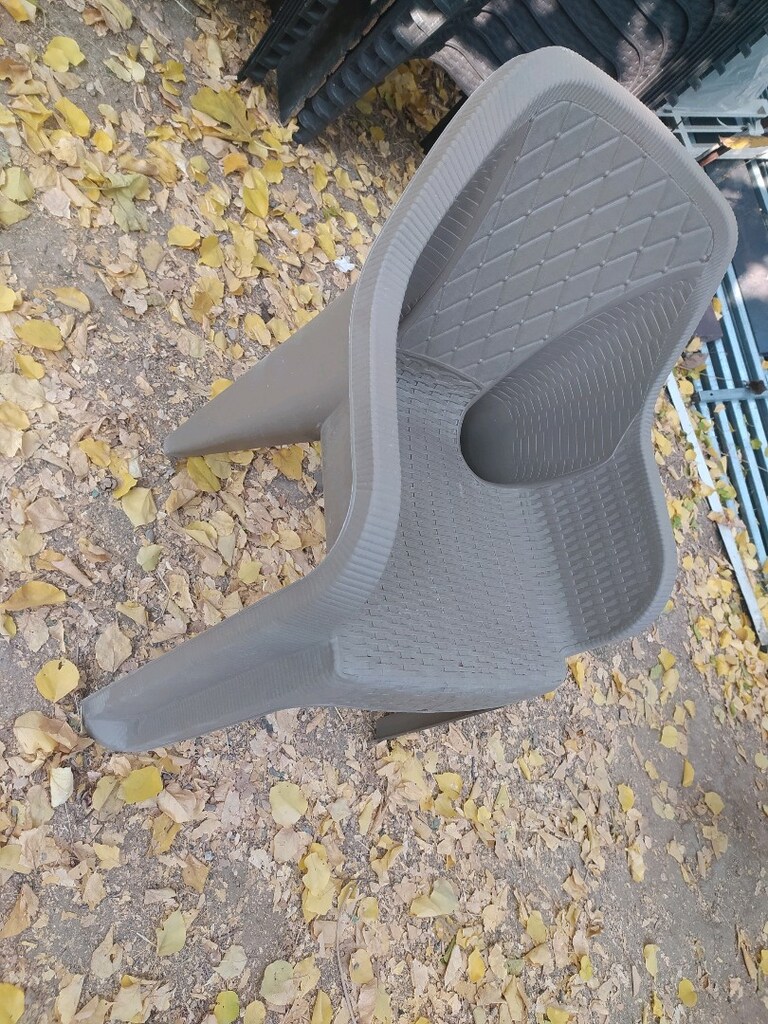 Plastik sandalye - 2