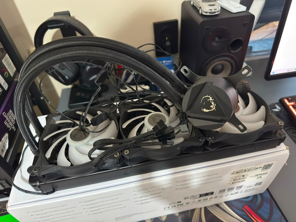 MSI MAG CORELIQUID 360R V2 3x120mm ARGB Sıvı Soğutma - 4