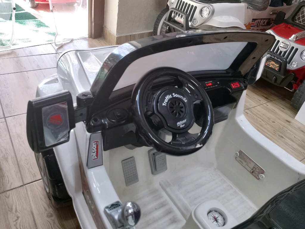 İNCİ AKÜLÜ ARABA 12V KUMANDALI ÇİFT KİŞİLİK JİP USB MP3 - 10