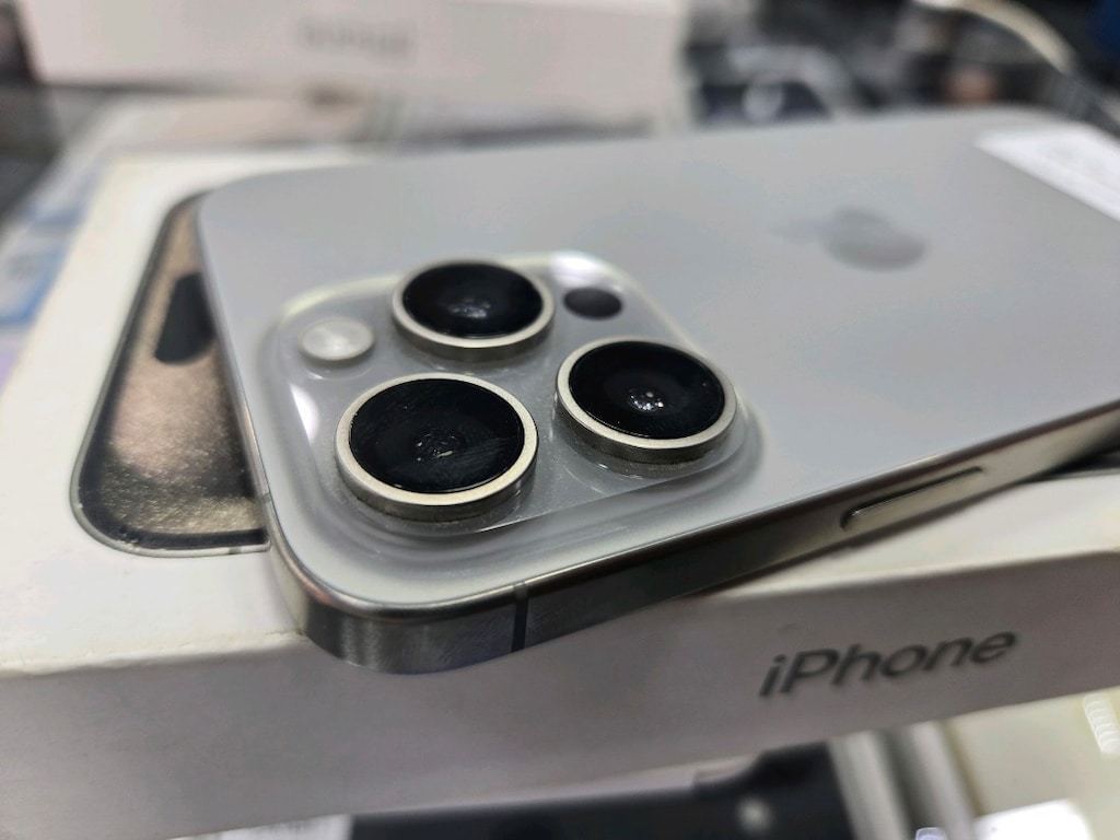 iPhone 15 Pro Max 1 tb temiz takasa açık kutu fatura mevcut - 6