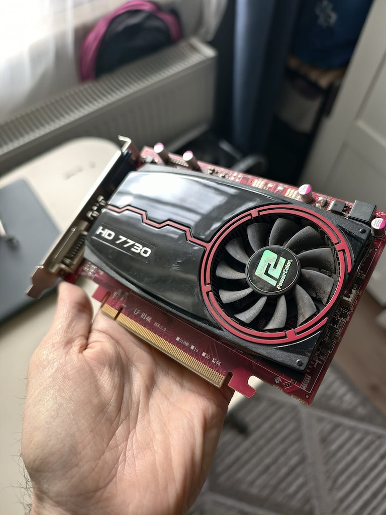 4GB EKRAN KARTI- İ5 3340 İŞLEMCİ - 8 GB RAM - TX KASA - 7