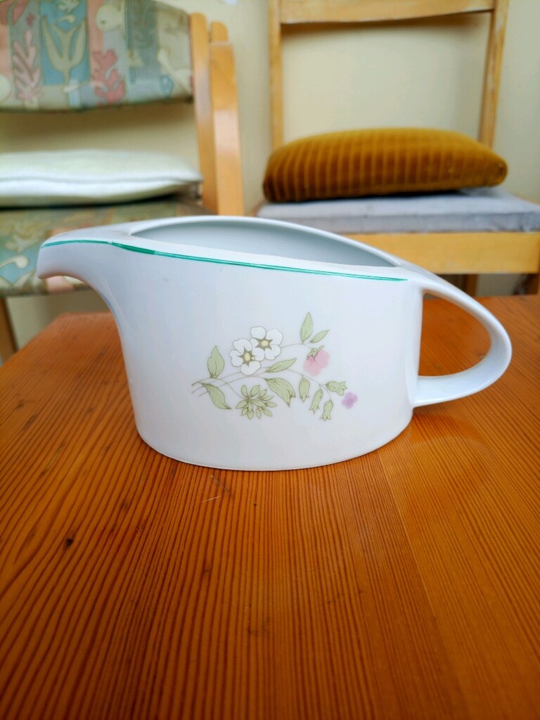 Vintage Bulgar Porselen Sosluk – W.R.A.D. Razgrad 1980’ler Gravy Boat - 3