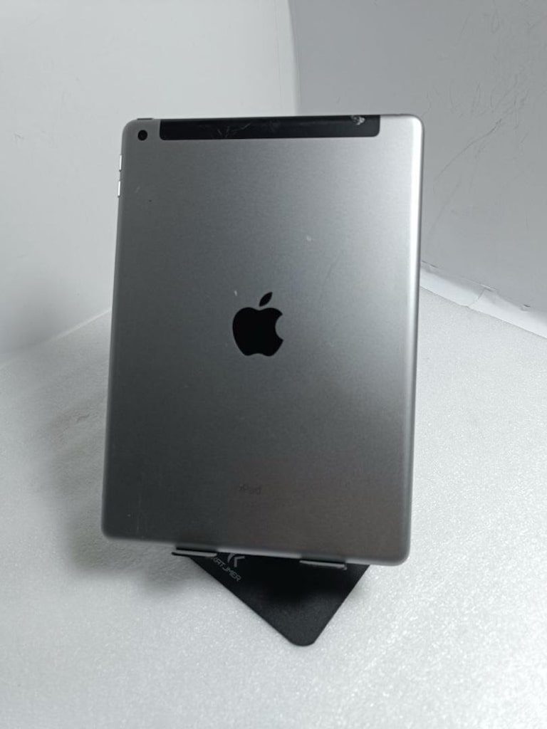 İPAD 5.NESİL - A1823 TABLET - 8