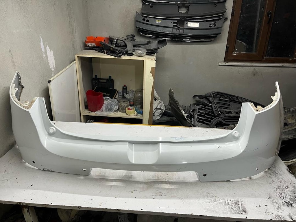 Renault Megan 3 Arka tampon - 5