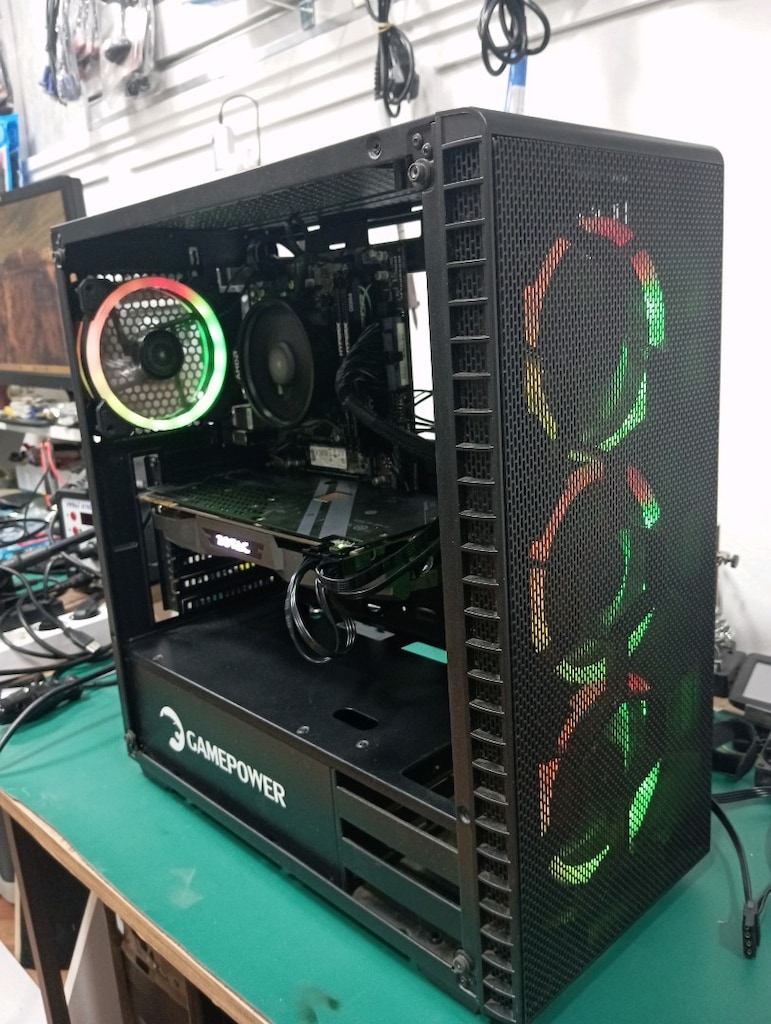 Ryzen 5 3600 | 1070 Ti 8GB | 16GB RAM | 500GB M2 | 27" 180Hz Monitör - 4