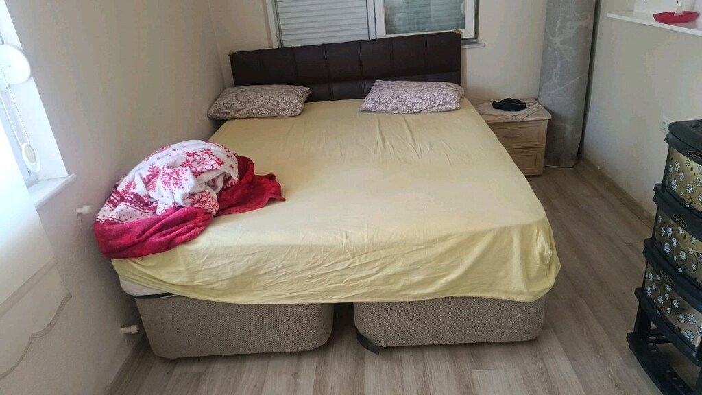 ÇİFT KİŞİLİK BAZA VE ELBİSE DOLABI KOMPLE SATILIK