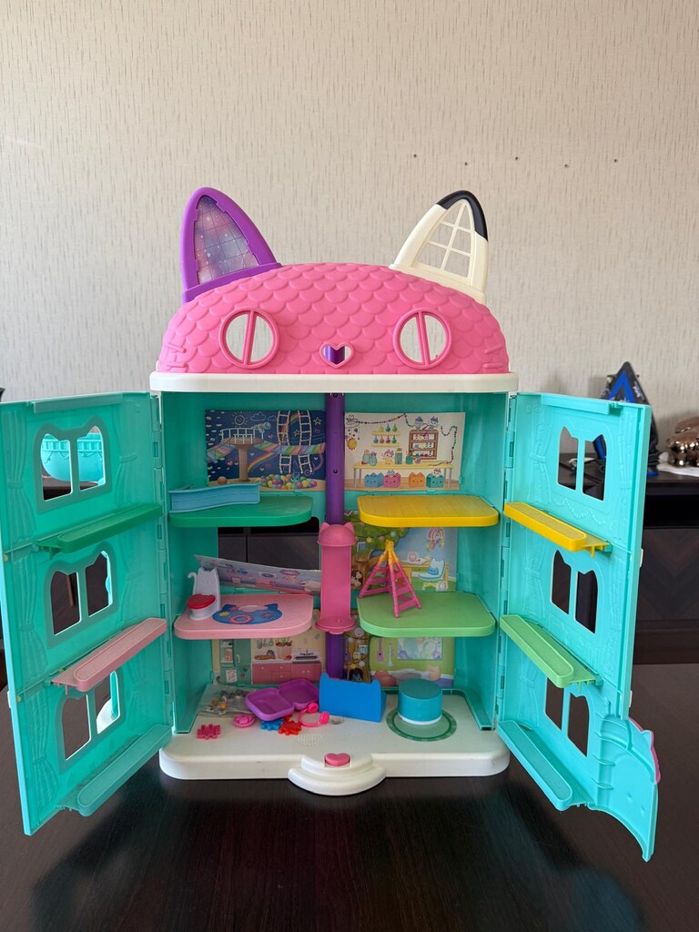Gabby's Dollhouse (Gabby'nin Oyuncak Evi) - 2