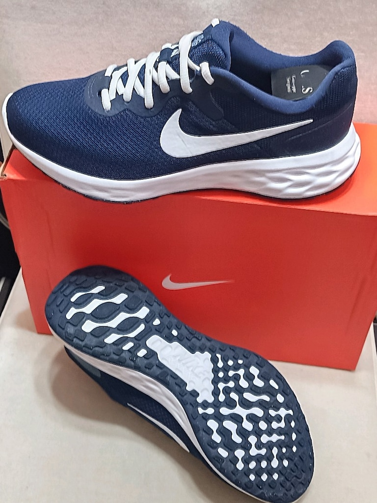 Nike Revolution 6 Orjinal sıfır gibi üründür - 4