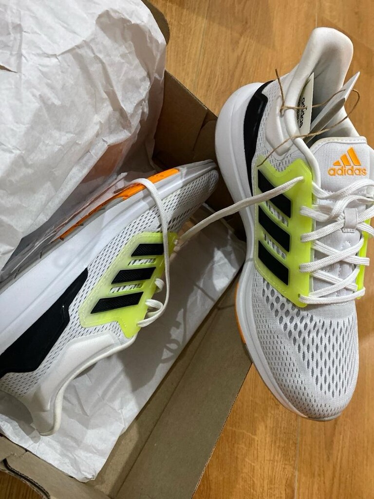 Adidas sıfır ayakkabı hiç giyilmedi fazlalıkdır oyüzden satıyorum - 4