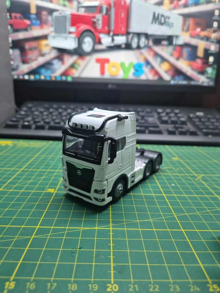 Mercedes Benz Actros çekici - 5