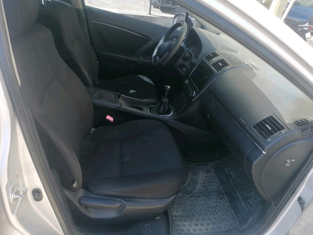 2009 Model Toyota Avensis - 7