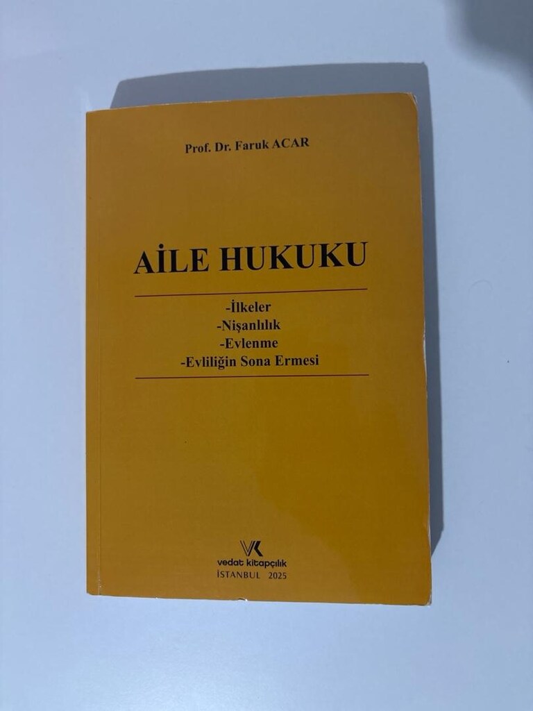 Hukuk Fakültesi 1. Sınıf Kitapları - 12