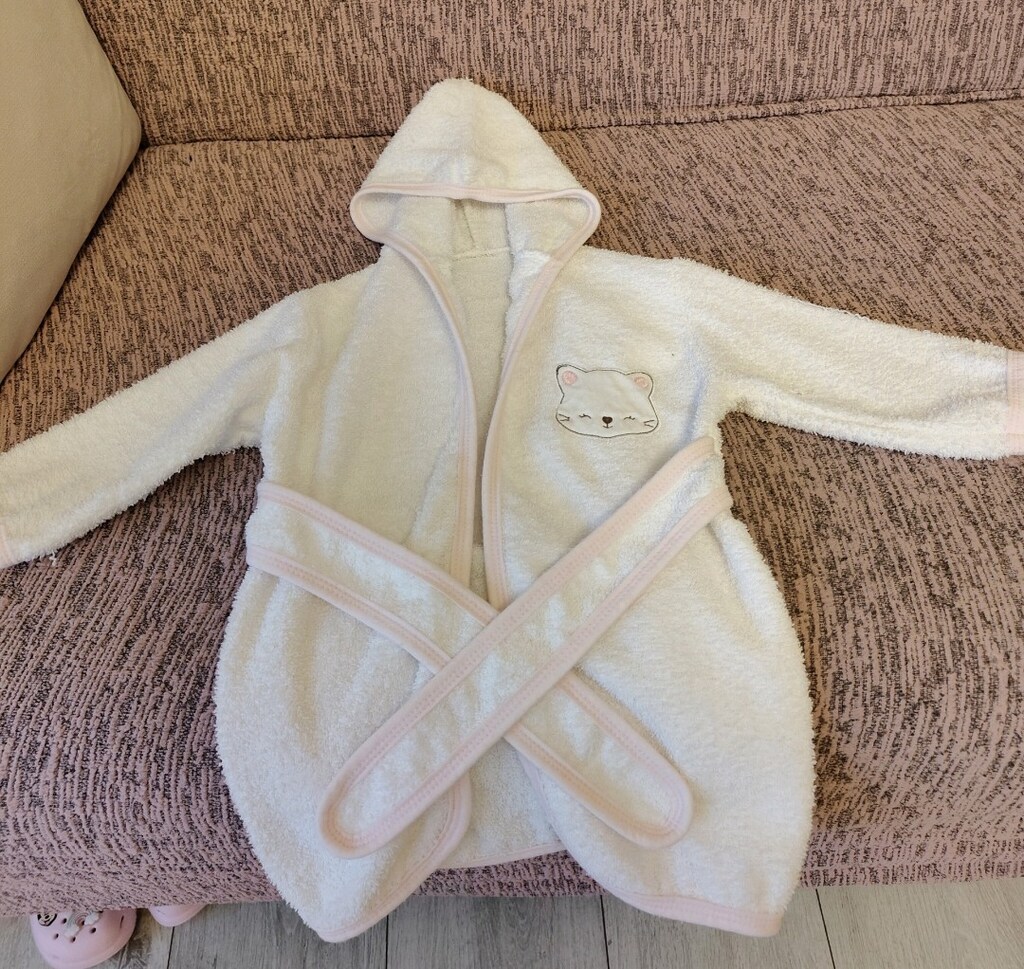 Kız bebek bornoz - 2