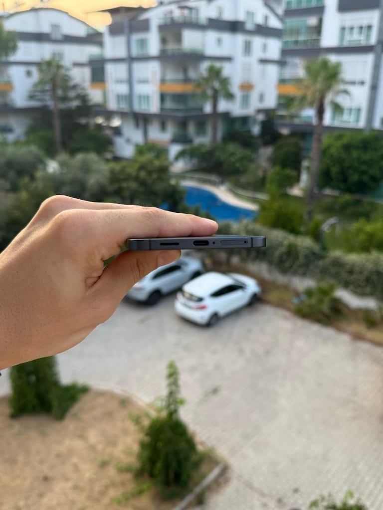 Samsung S25 Edge 256GB YD - 5