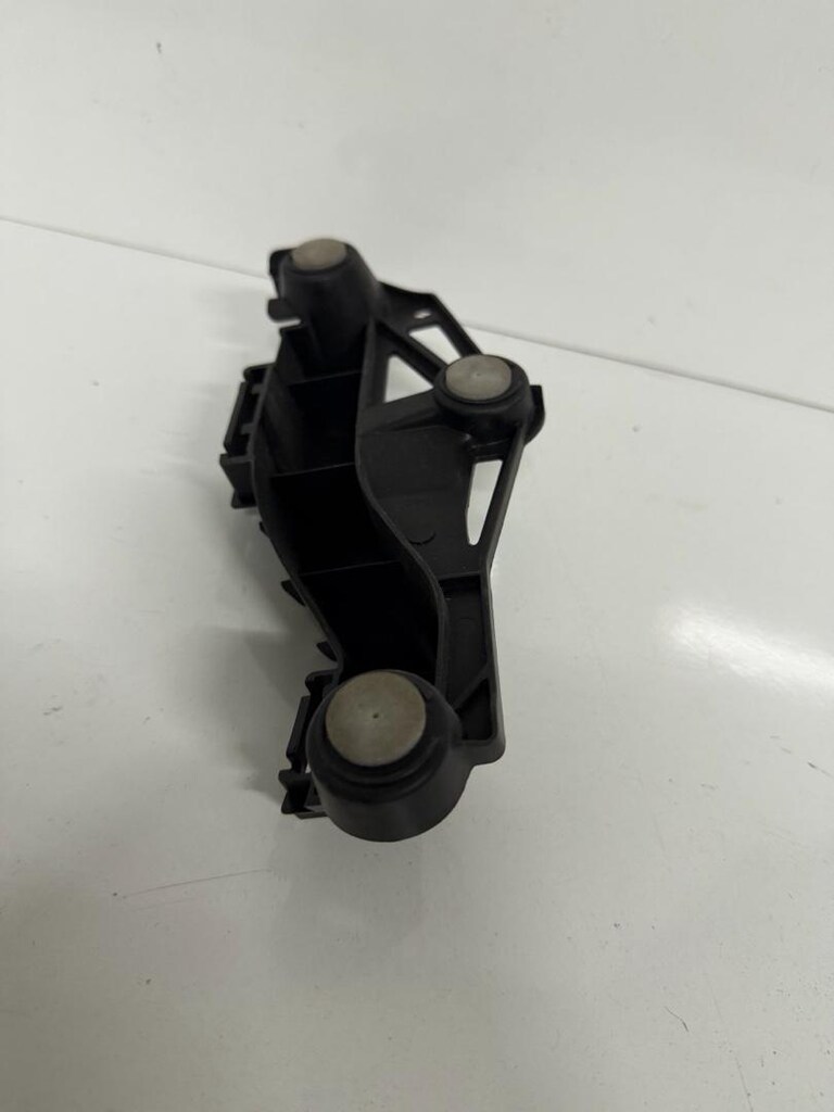 Corsa E sağ arka tampon braketi sıfır orjinal 13399580 - 3