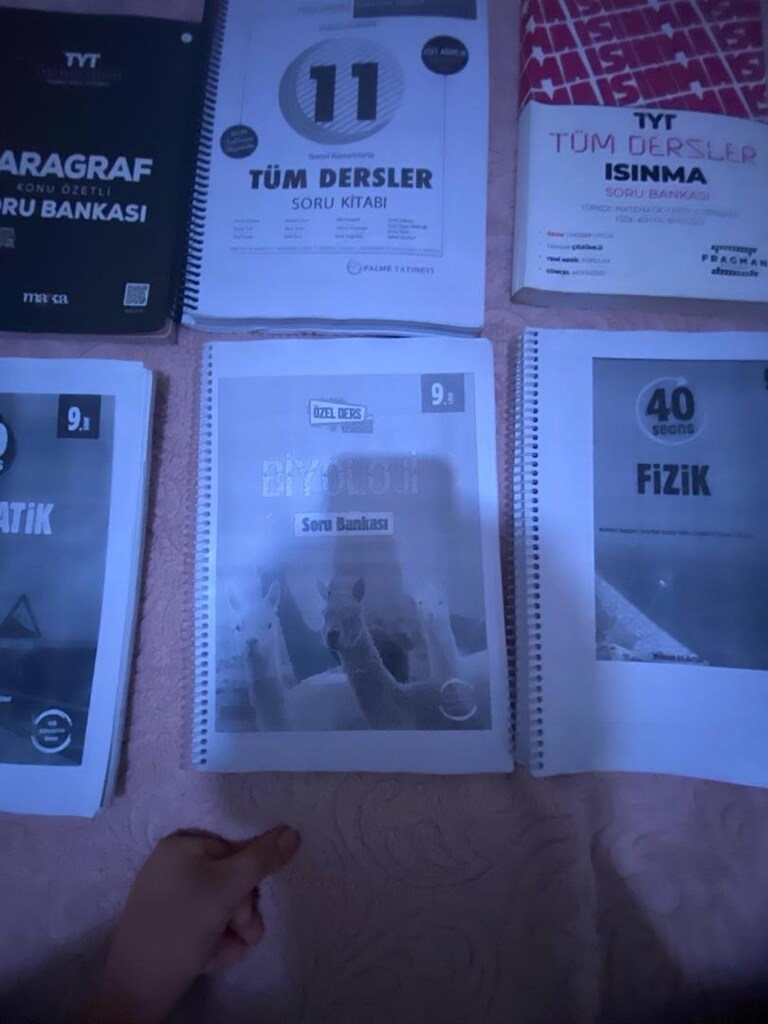 Lise düzeyine uygun 6’lı soru bankası seti; paragraf, 11. sınıf dersl - 7